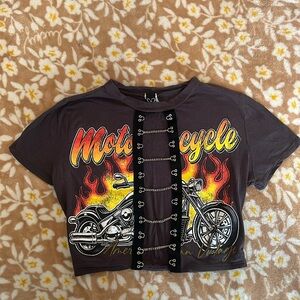 Windsor biker top with front cut out, US women’s size M but fits as small too:)